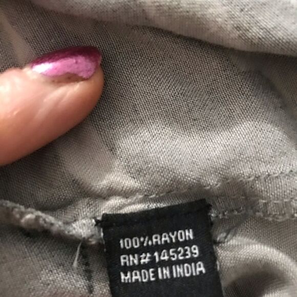 Style Envy Camouflage Green Button Up Blouse Small - Picture 9 of 16